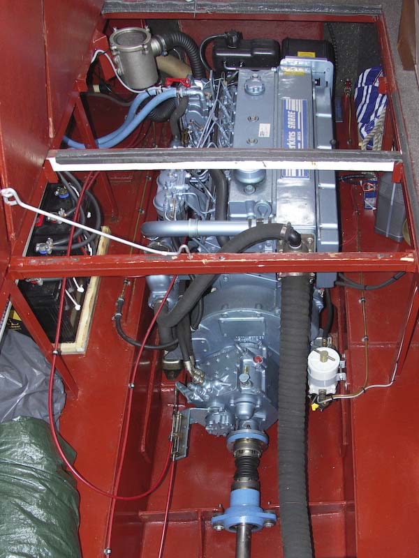 02_Engine_&_Transmission_from_aft