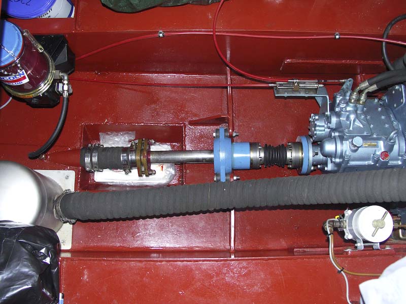 03_Transmission_with_Universal_Shaft_Joint